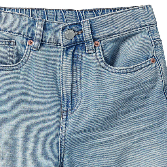 Jungen Jeans-Shorts mit Faltenwaschung