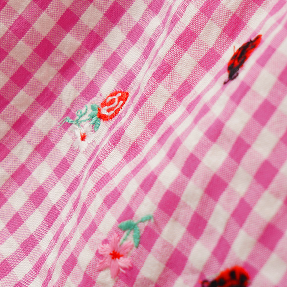 Baby Kleid mit Stickerei