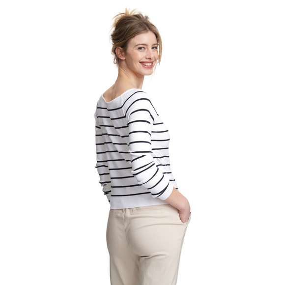 Gebreide damestrui met strepenpatroon