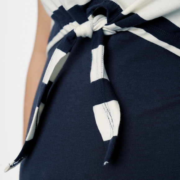 Damen Umstandskleid und T-Shirt im Set