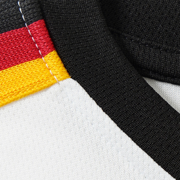 Jungen Sport-T-Shirt im Fußball-Design