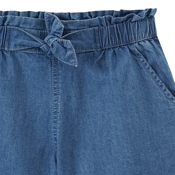 Mädchen Shorts aus leichtem Denim