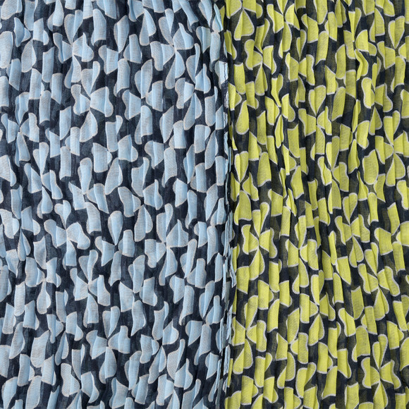 2 loopsjaals voor dames met crinkle-structuur