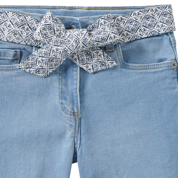 Mädchen Jeansshorts mit Stoffgürtel