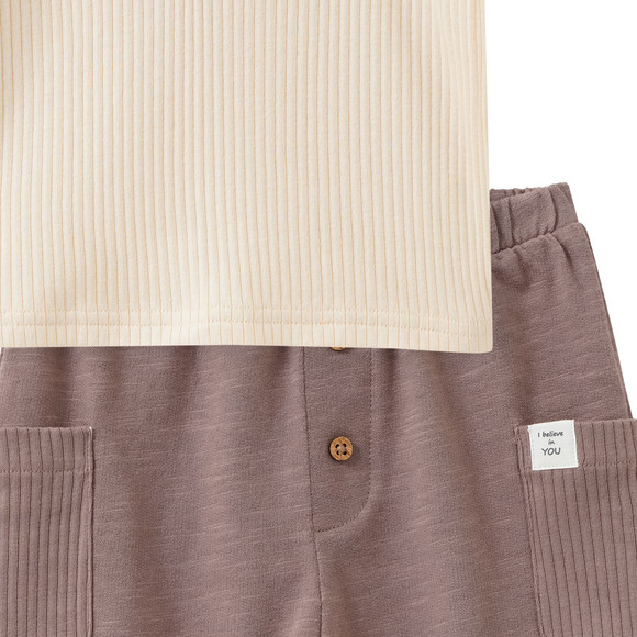 Newborn Set mit T-Shirt und Shorts