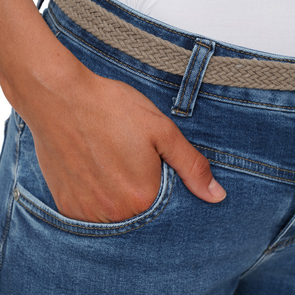 Dames slim fit-jeans met gevlochten riem