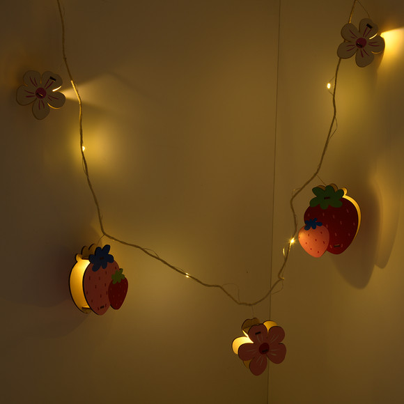 LED-Lichterkette mit bunten Motiven