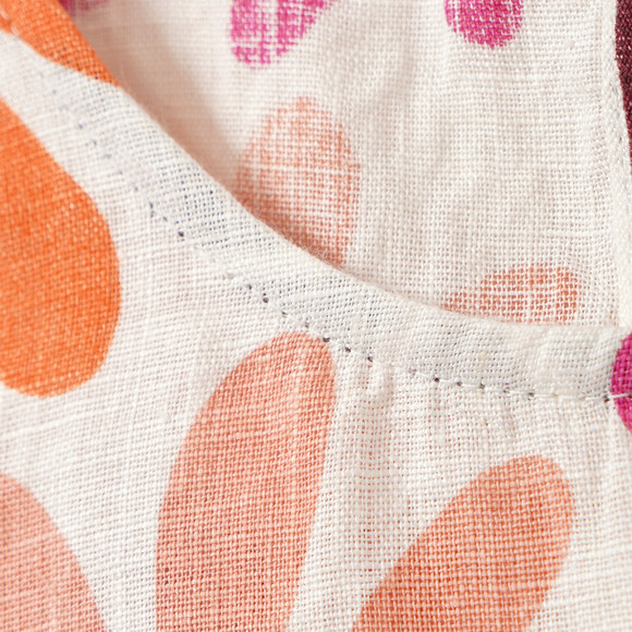 Linnen meisjesjurk met all-over patroon