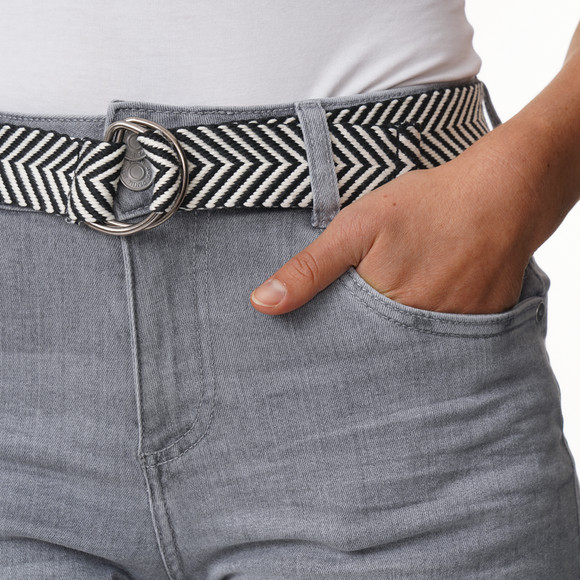 Damen Boyfriend-Jeansshorts mit Gürtel