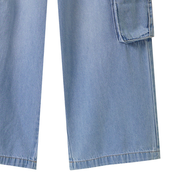 Mädchen Jeans aus leichtem Denim