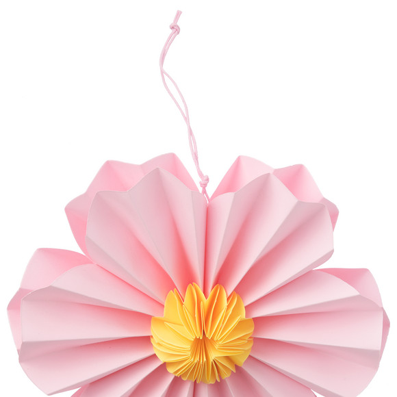 Kleine decoratieve papieren bloem