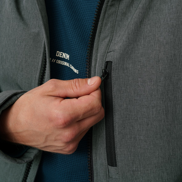 Herren Softshelljacke mit drei Taschen