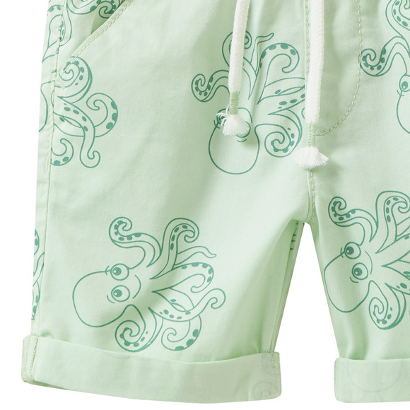 Jungen Shorts mit Kraken-Motiven