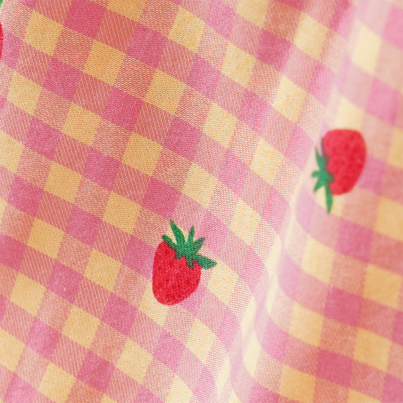 Meisjesshorts met aardbeiprint
