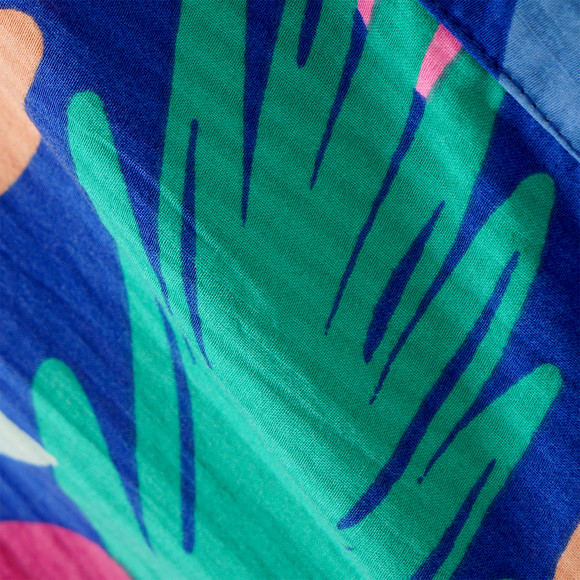 Jungen Shorts im Tropical-Look