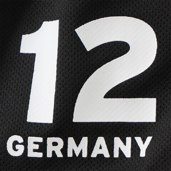 Kinder Sport-Shorts im Fußball-Design