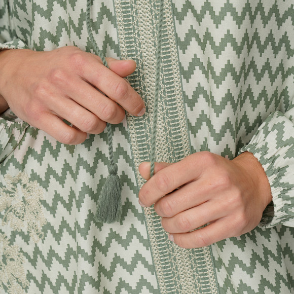 Damen Bluse  mit Stickerei