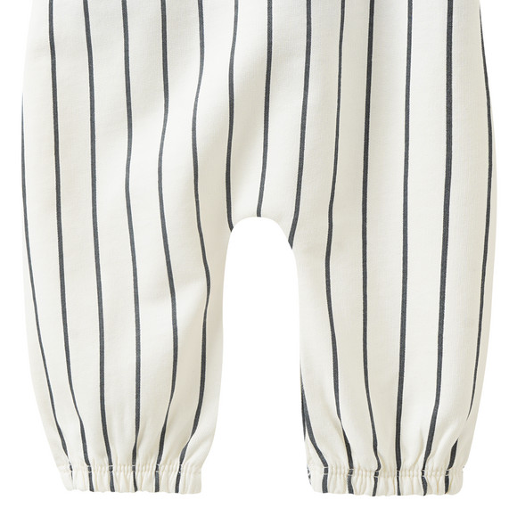 Newborn Set aus T-Shirt und Latzhose