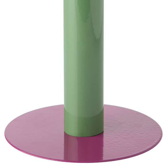 Kleiner Kerzenhalter mit Standfuß