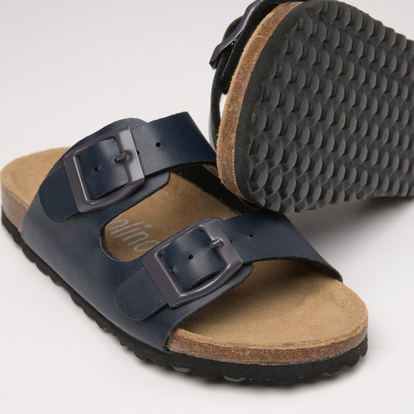 Jungen Sandalen mit Riemen