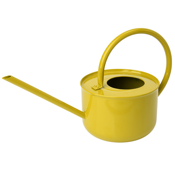 Gießkanne aus Metall gelb