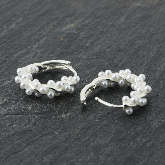 Damen Creolen mit Kunstperlen