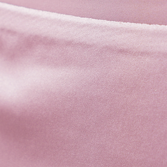 Damen String im Basic-Look