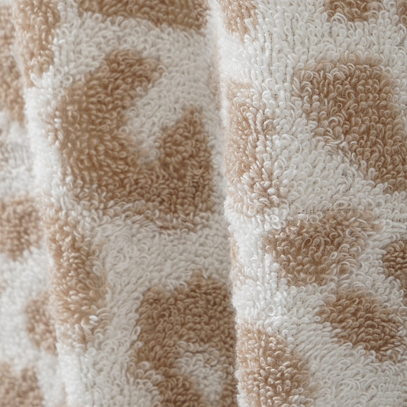 Handtuch mit Leo-Allover