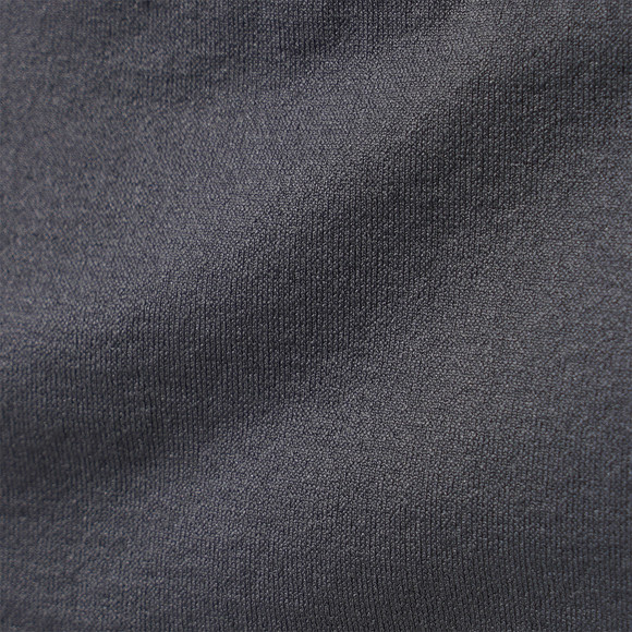 2 Mädchen Bustiers in Seamless-Qualität