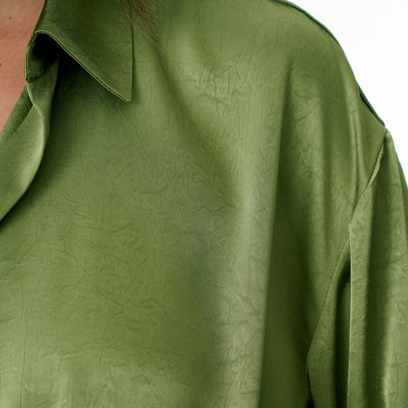 Damen Satinbluse mit Knopfleiste