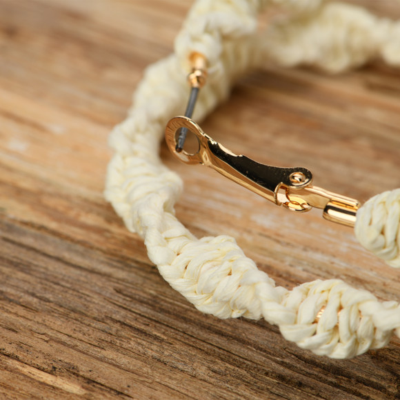 Oorbellen met wikkel-look