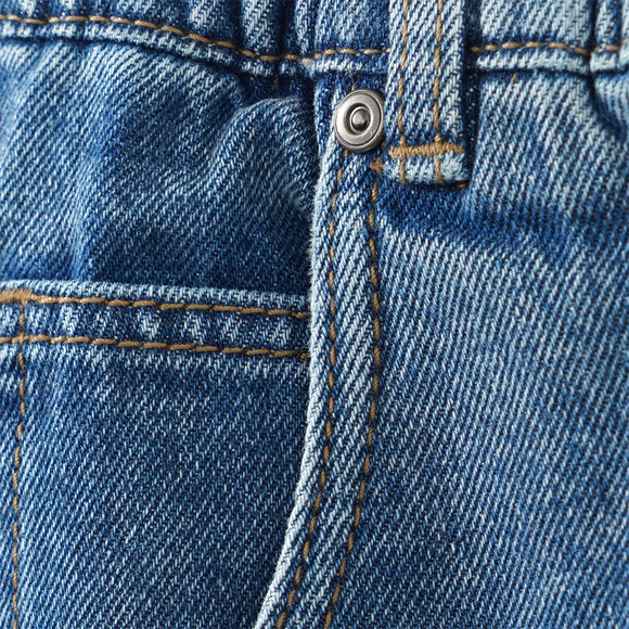Jongensjeans met barrel-pasvorm en used-was