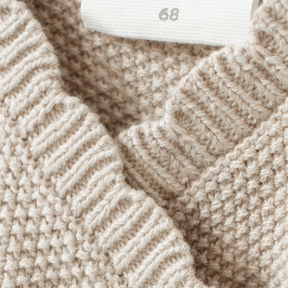 Baby Strickjacke im Wickel-Design