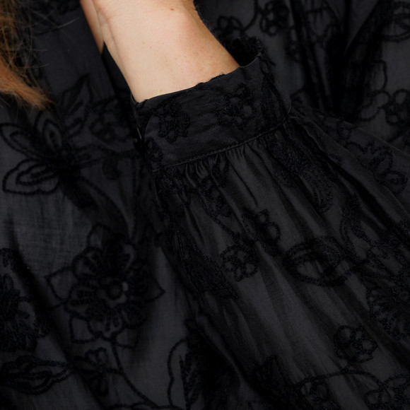 Damesblouse met borduursel