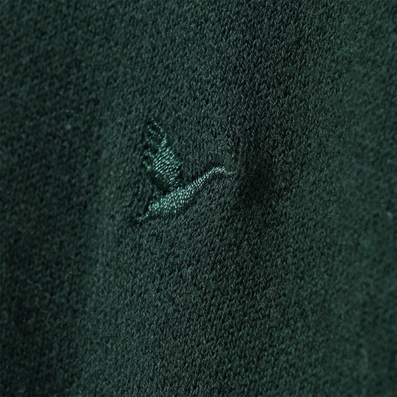 Jungen Strickpullover mit kleiner Stickerei