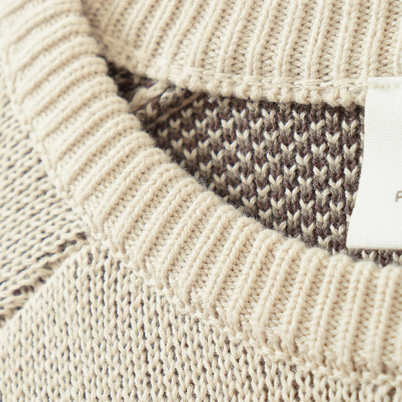 Jungen Strickpullover mit Tannen-Allover
