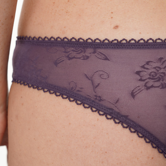 2 Damen Brazilians mit Spitze