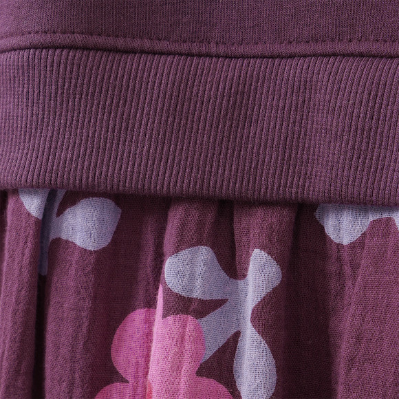 Meisjesjurk met een aangezette rok