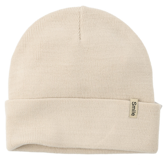 Damen Strickmütze mit kleinem Aufnäher 