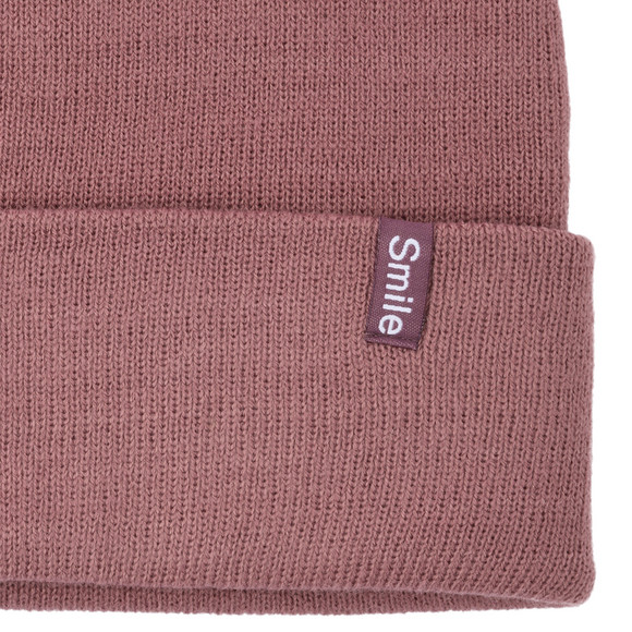 Damen Strickmütze mit kleinem Aufnäher 
