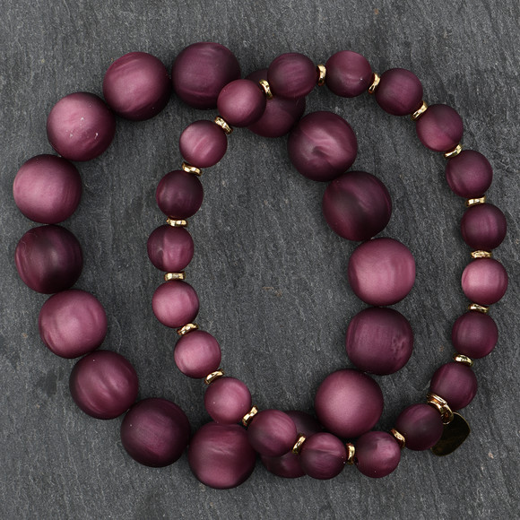 2 damesarmbanden met een matte afwerking