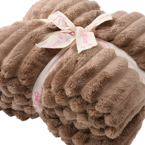 Kuscheldecke in Streifen-Optik
