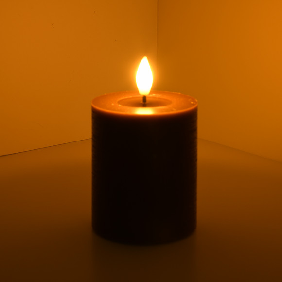 LED Wachskerze mit Flammeneffekt