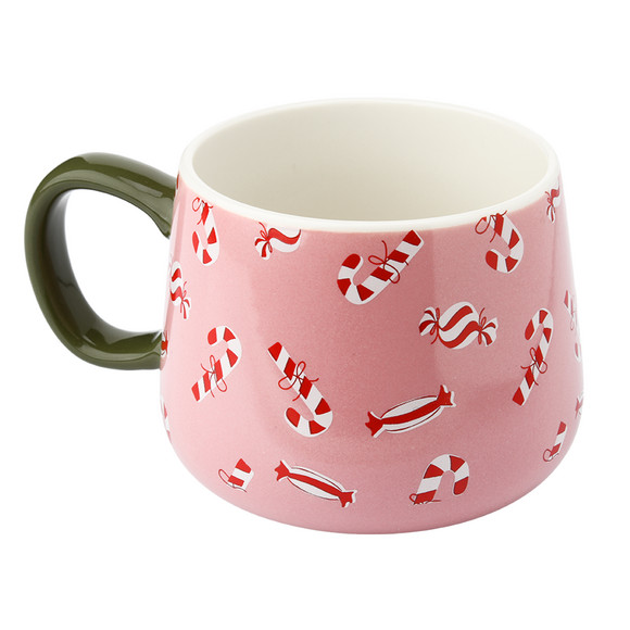 Tasse im weihnachtlichen Design
