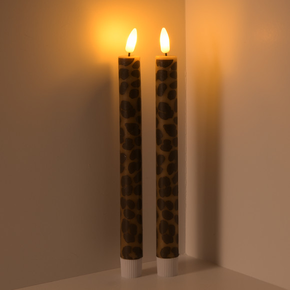 2 LED-Stabkerzen aus Wachs