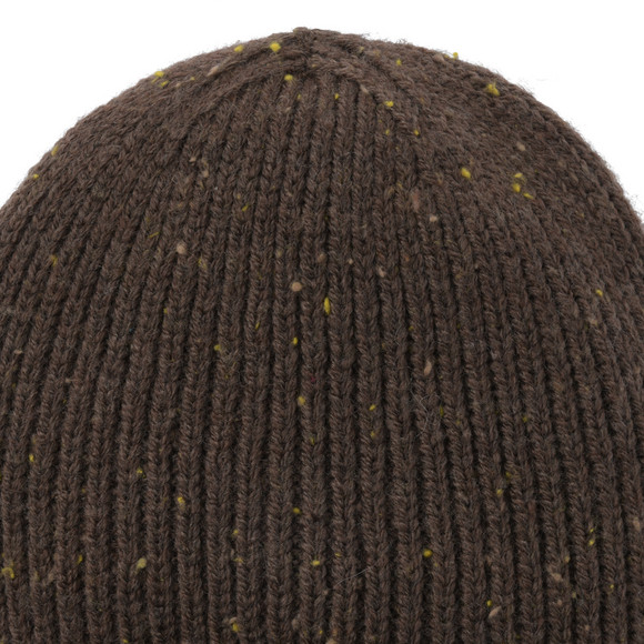 Jungen Strickmütze mit Noppengarn