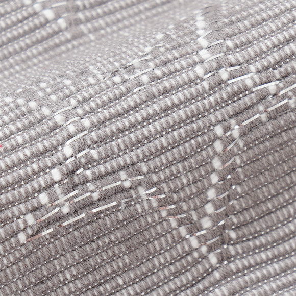 Tischläufer mit Rippstruktur