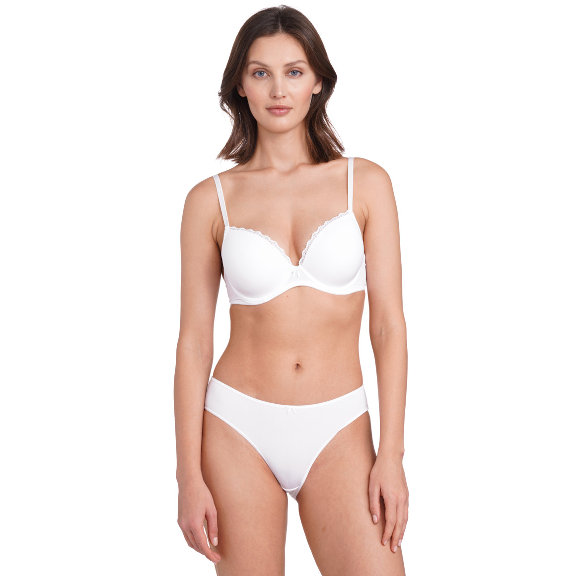 3 Damen Slips im Basic-Look