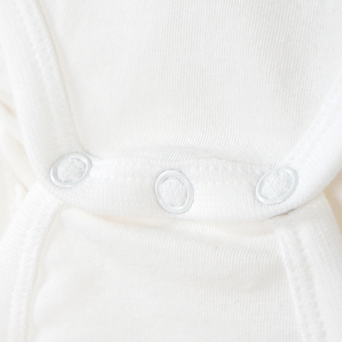 2 Baby Bodys mit Bio-Baumwolle