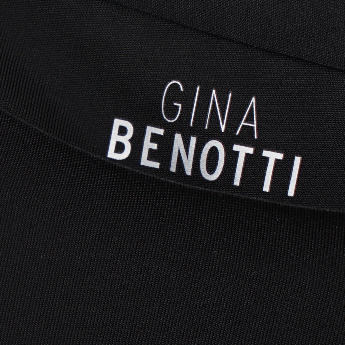 Damen Seamless-String aus glatter Mikrofaser